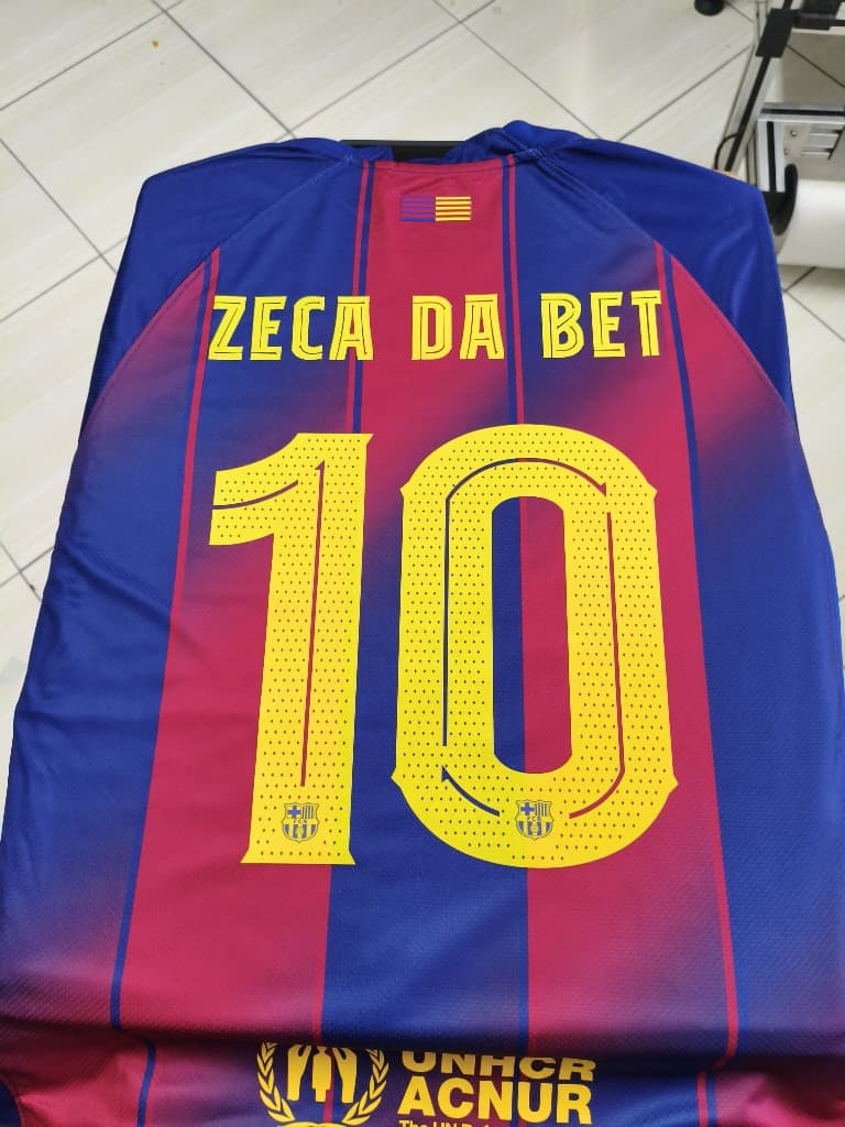 Personalização nome e número — exemplo Barcelona